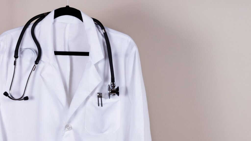 What Makes Doctor Coats Essential